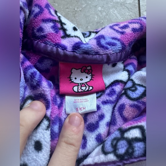 Hello kitty pj set - Picture 2 of 4